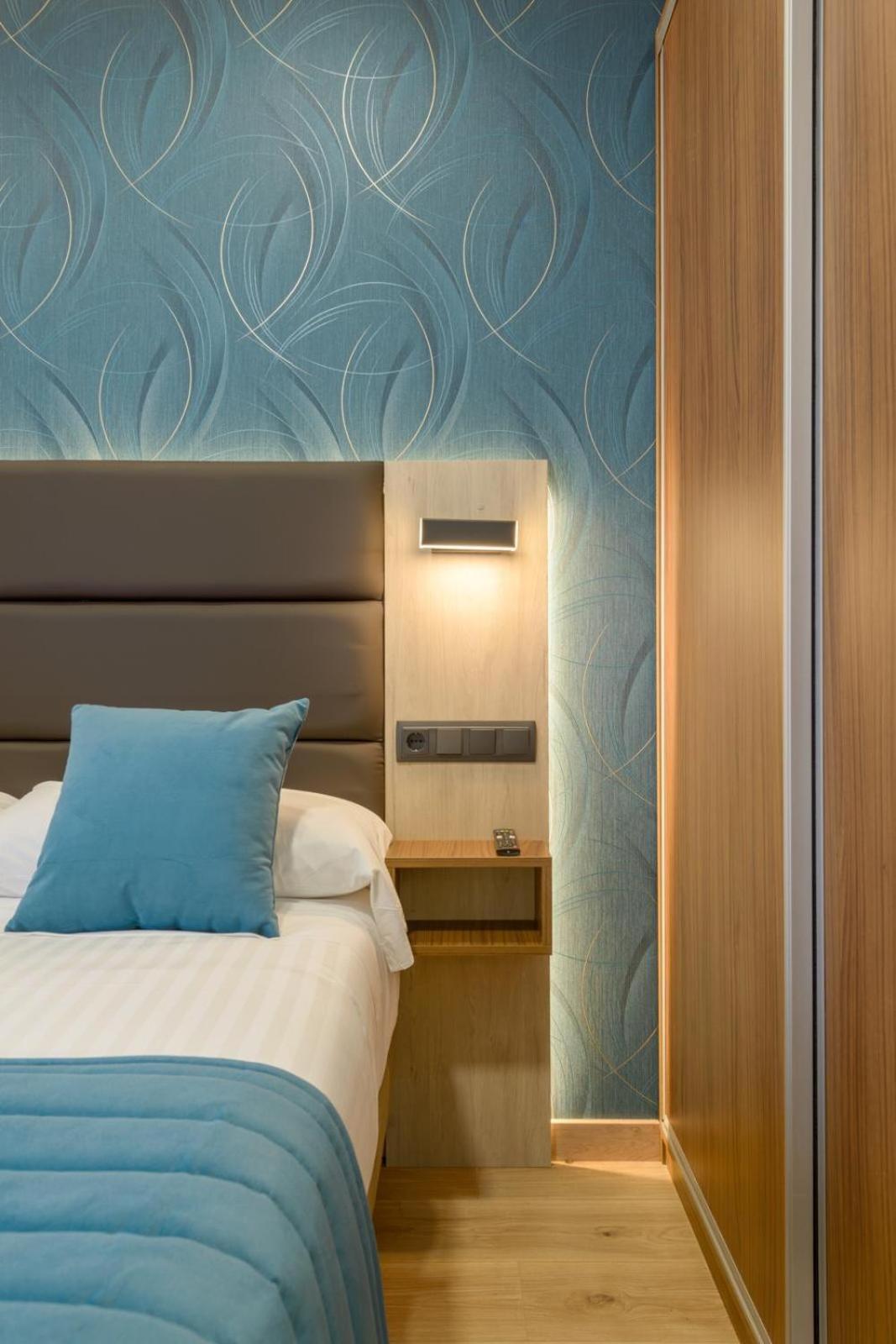 Hostal Sun Gate Madrid Dış mekan fotoğraf