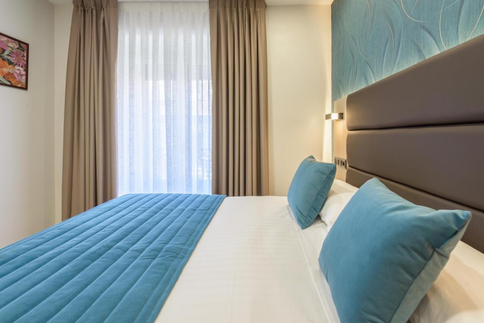 Hostal Sun Gate Madrid Dış mekan fotoğraf
