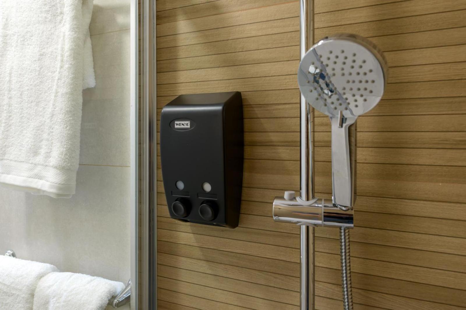 Hostal Sun Gate Madrid Dış mekan fotoğraf