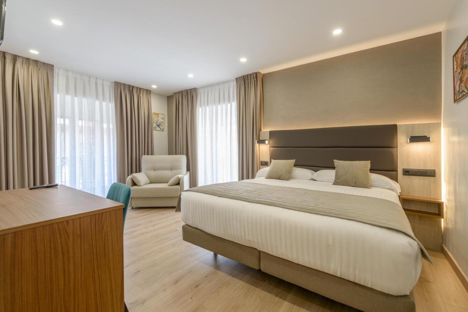 Hostal Sun Gate Madrid Dış mekan fotoğraf