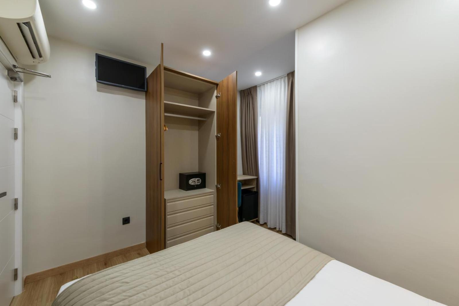 Hostal Sun Gate Madrid Dış mekan fotoğraf
