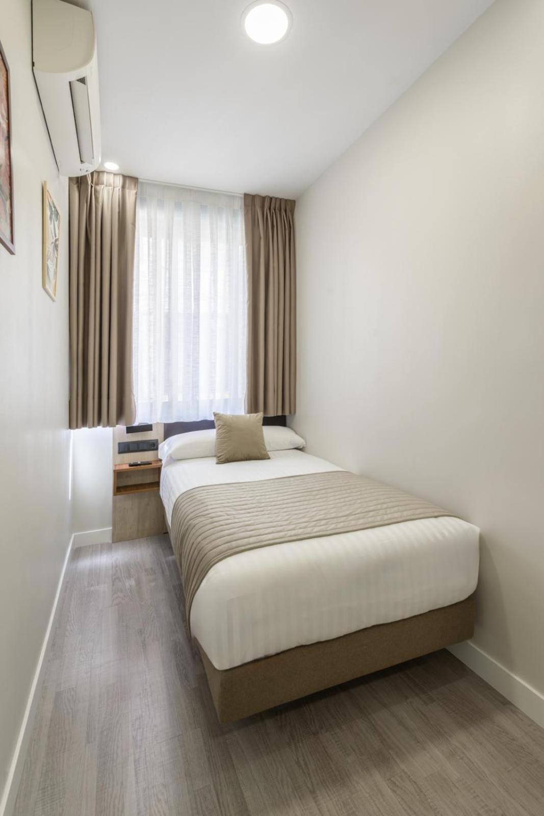 Hostal Sun Gate Madrid Dış mekan fotoğraf
